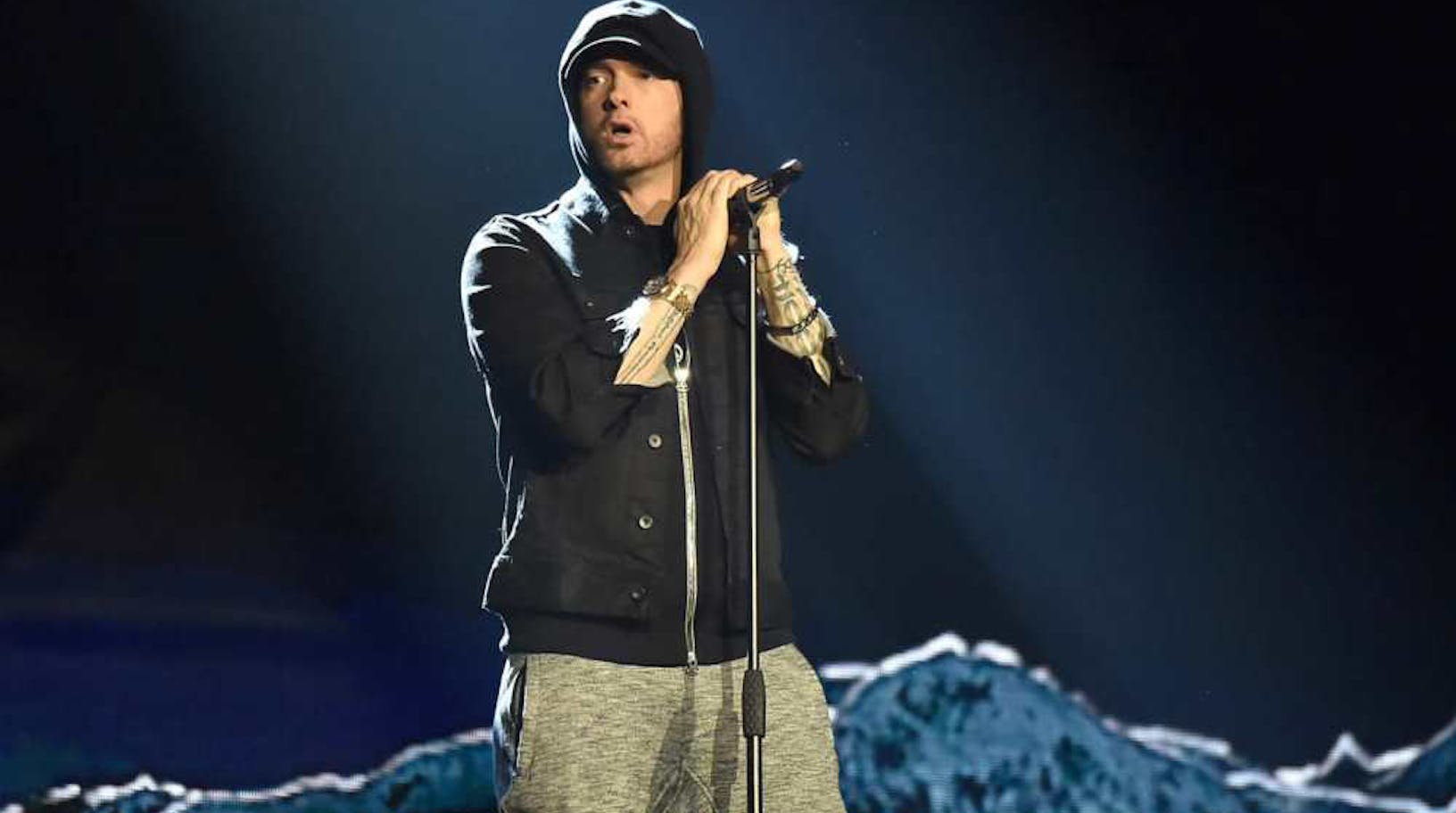 Revival gives Eminem eighth #1 album Revival gives Eminem eighth #1 album
