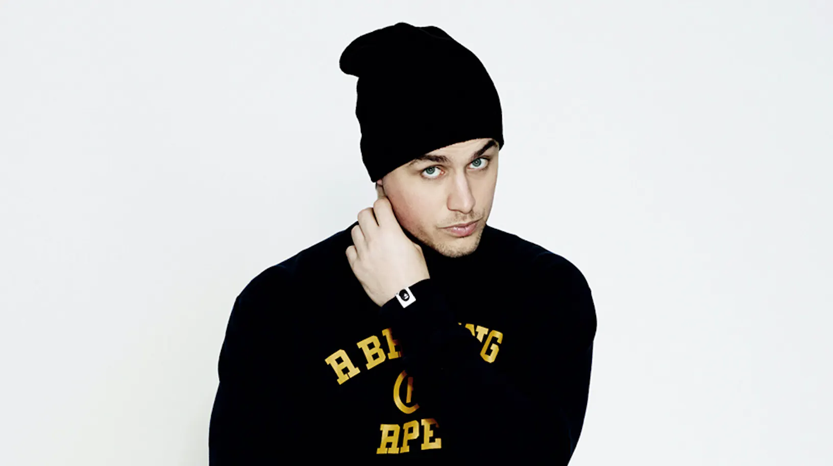 Illy debuts at #1 - ARIA