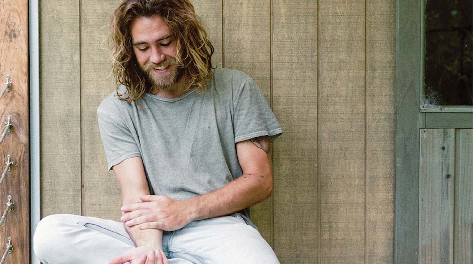 Matt Corby scores first #1 with Telluric Matt Corby scores first #1 with Telluric
