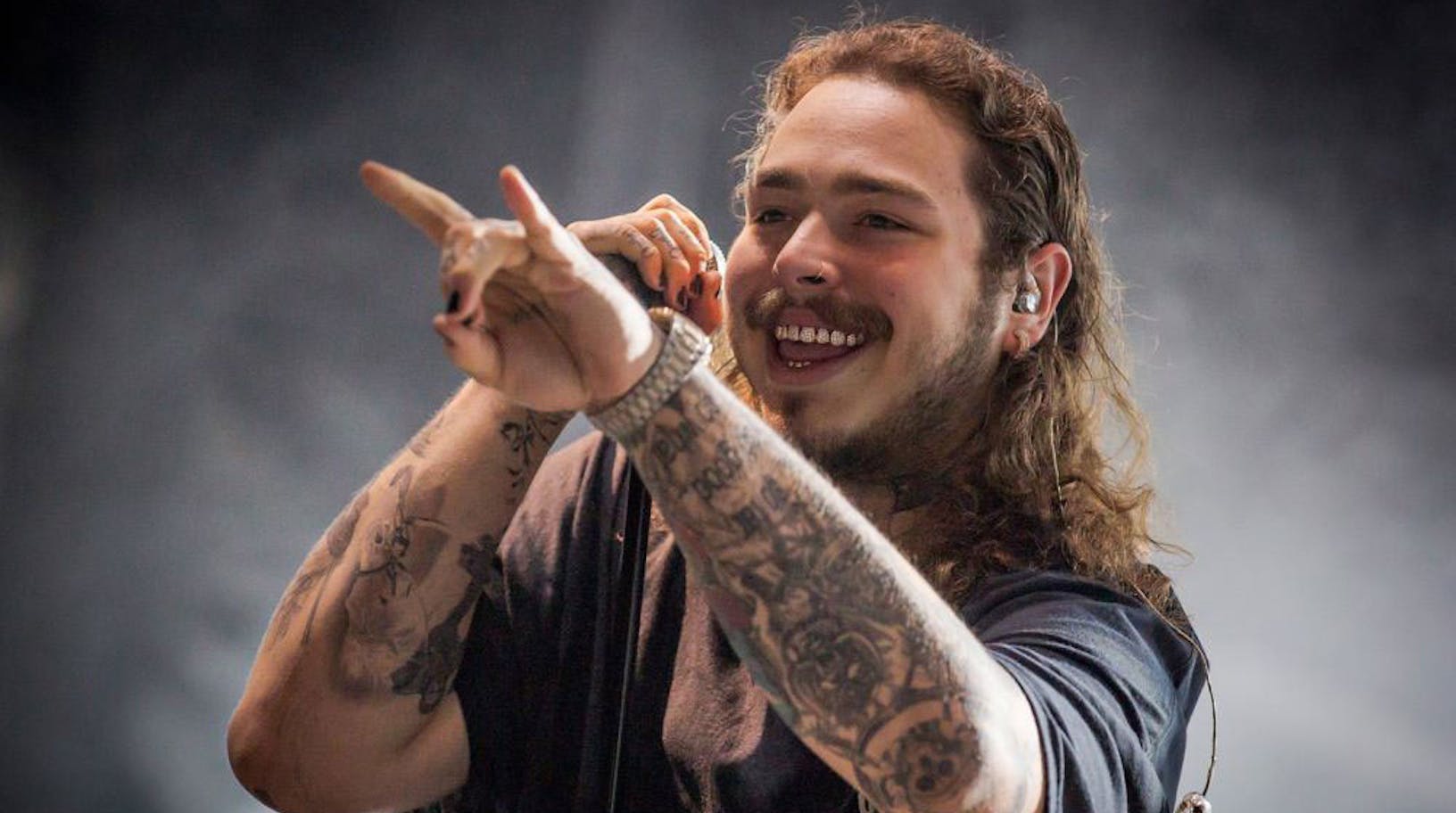 Post Malone's Beerbongs & Bentleys debuts at #1