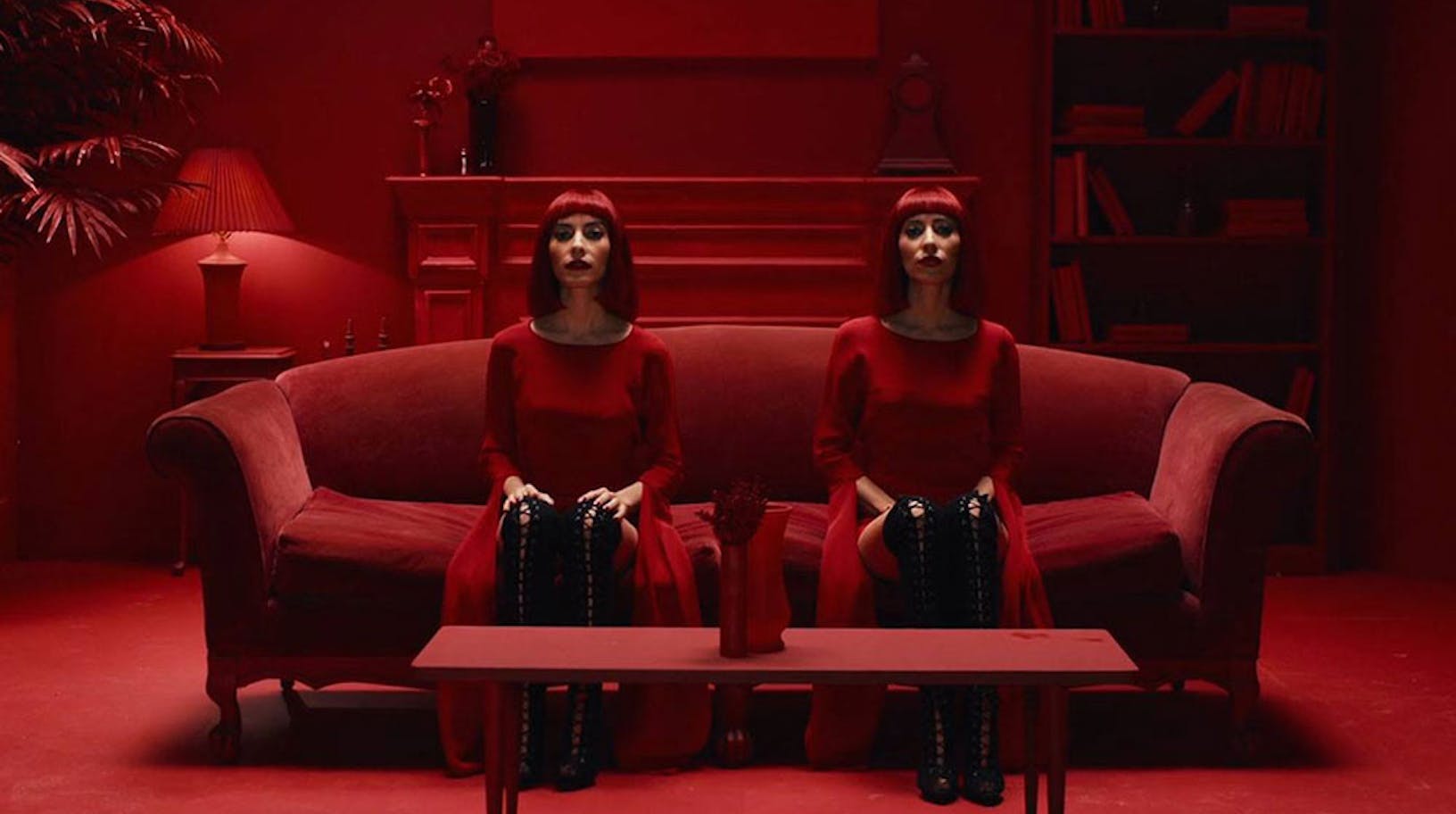 The Veronicas stay at #1 for second week